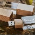 8GB GLAZEN USB STICK MET NAAM, TEKST of FOTO